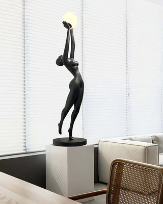 Tovlia Sculpture Table Lamp